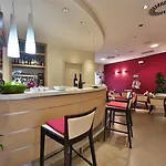 Western Palace ホテル 4*
