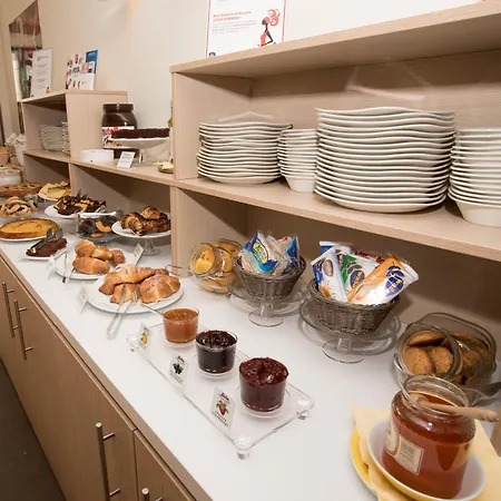 Western Palace フェラーラ
