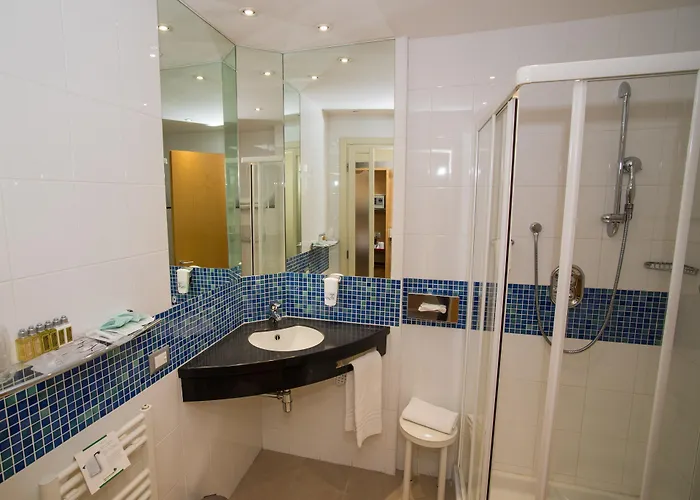 Western Palace フェラーラ