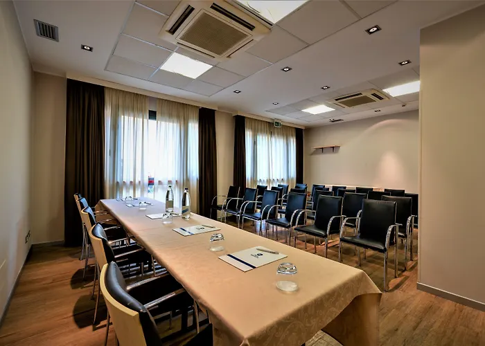 ホテル Western Palace 4*