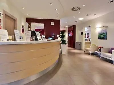 Western Palace フェラーラ