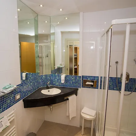 Western Palace Ferrara