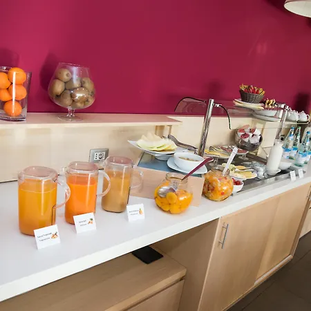 Western Palace Hotel