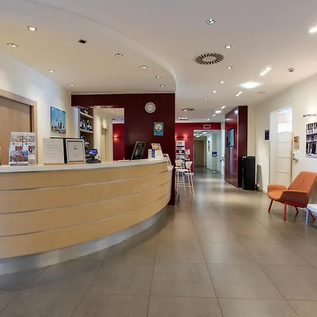 贝斯特韦斯特宫殿客栈酒店