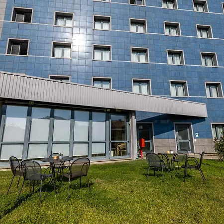 贝斯特韦斯特宫殿客栈酒店 4*