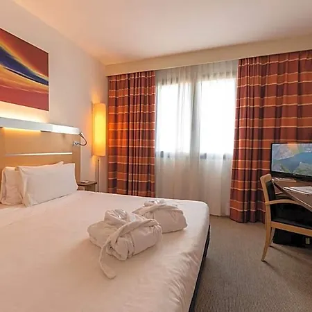 Western Palace Hotel
