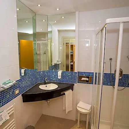 Western Palace 4*