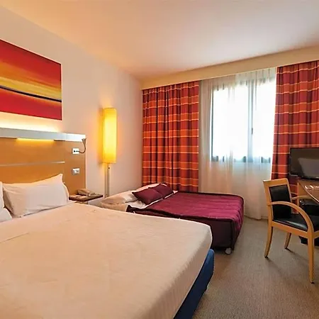 Western Palace Hotel