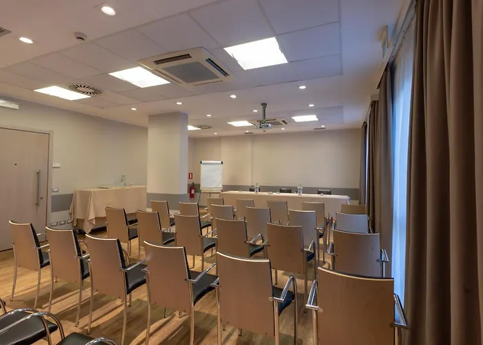 贝斯特韦斯特宫殿客栈酒店 费拉拉