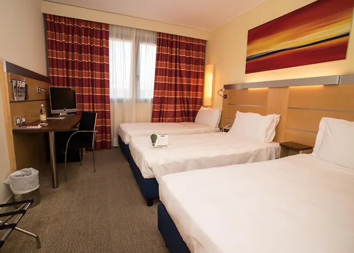 Western Palace 4* פררה