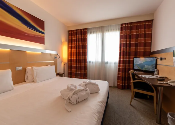 贝斯特韦斯特宫殿客栈酒店 费拉拉