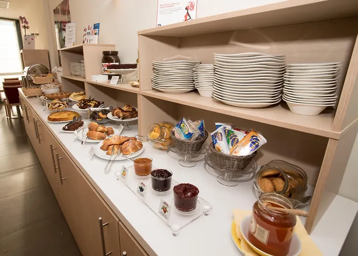 贝斯特韦斯特宫殿客栈酒店 费拉拉