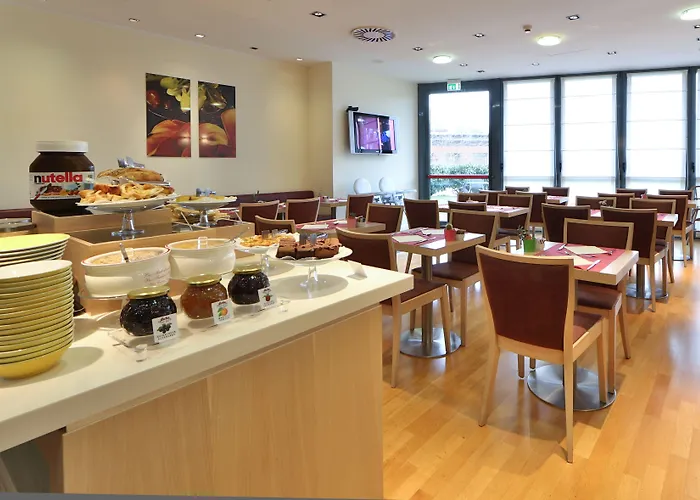 Western Palace Otel 4*