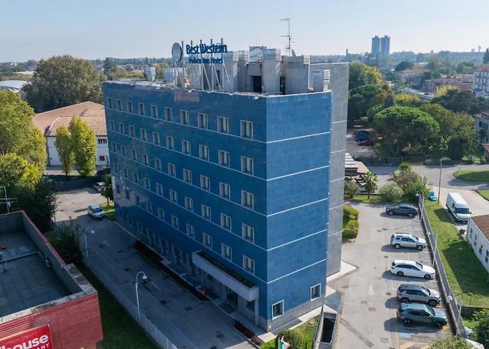 Western Palace 4* פררה