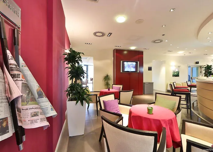 מלון Western Palace