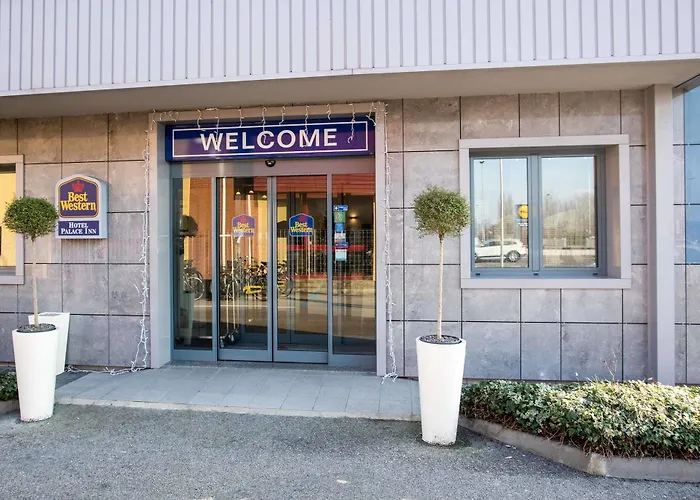 Western Palace 4* פררה